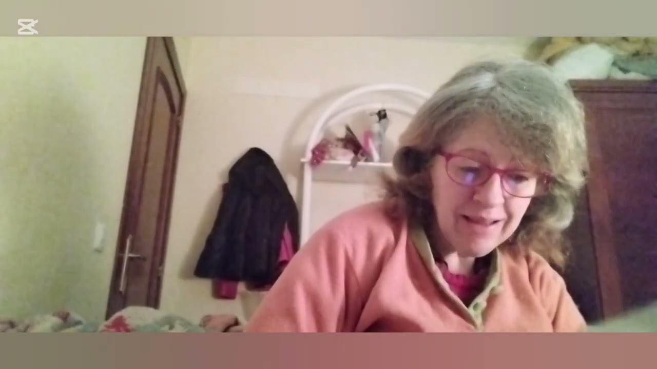 Leyendo libro 📖 de Benito Pérez Galdos asmr 