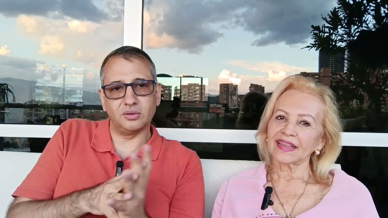 Camilo Sesto y su flor de Medellín. Betty Bustamante nos habla de su libro.