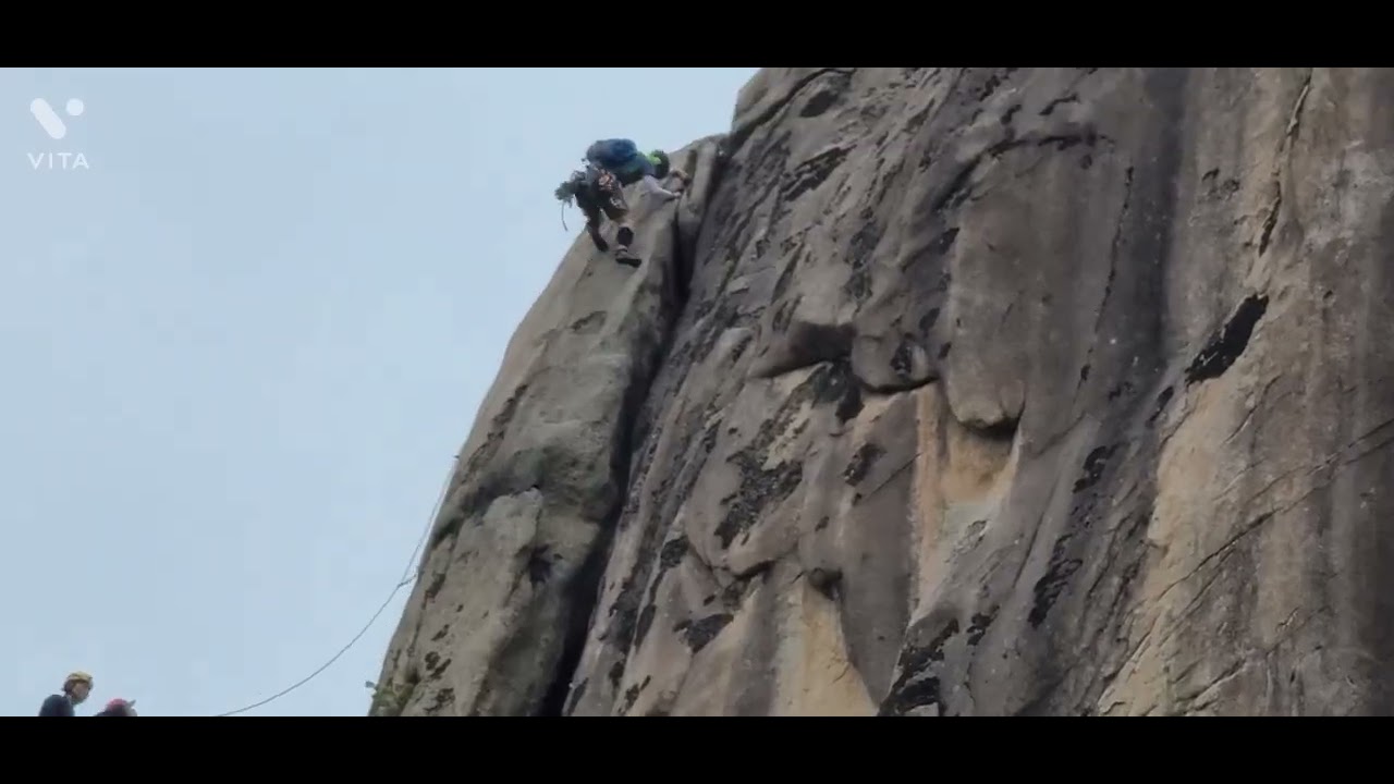 Multi Pitch  Climbing on the MT. Duta Bethel Ridge, Donghae, Gangwon-do