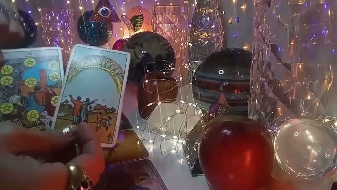 ESCORPIO - SUS OJOS NO PUEDEN DEJAR DE VERTE Y TU SILENCIO ES COMO MAGIA!! #escorpiohoy #amor #tarot