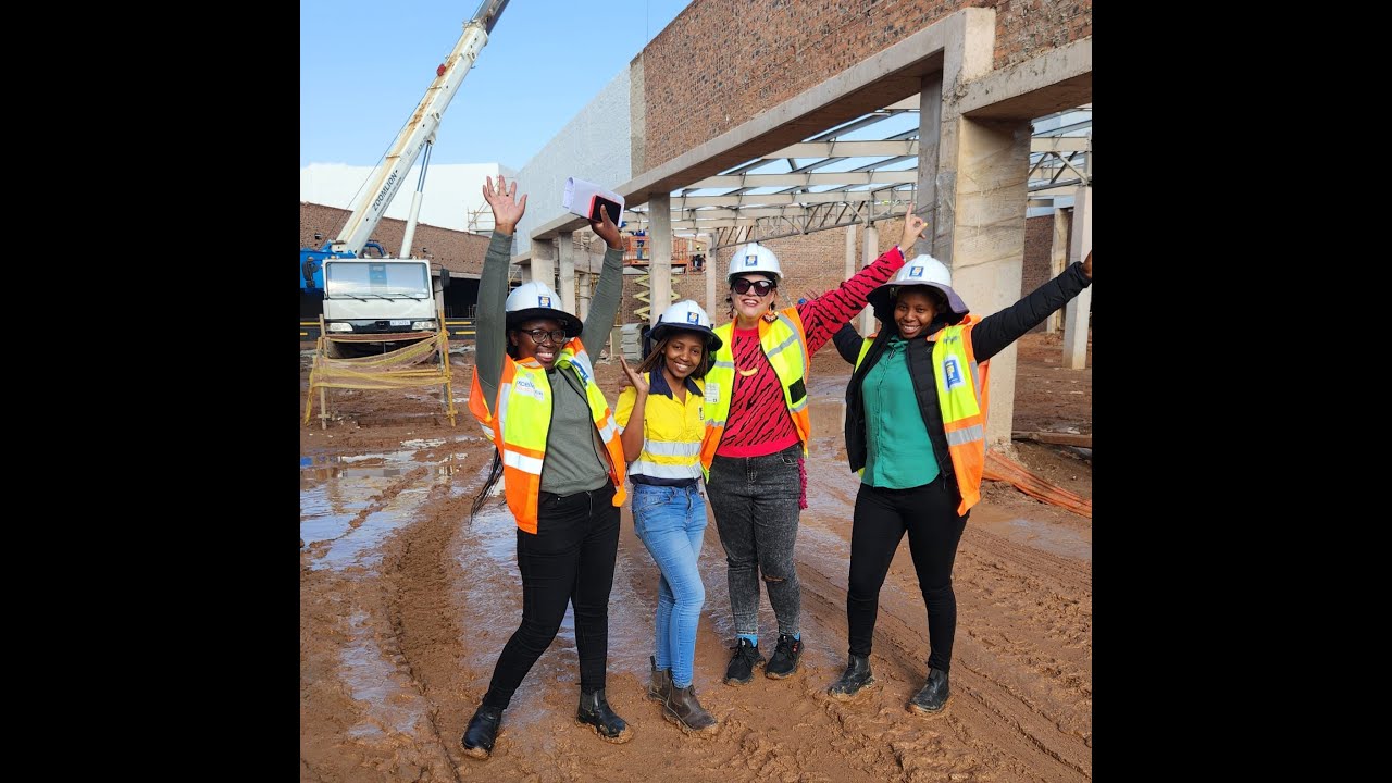 Jane Linley - Thomas chats with 3 young women that form part of Westown's team of engineers.