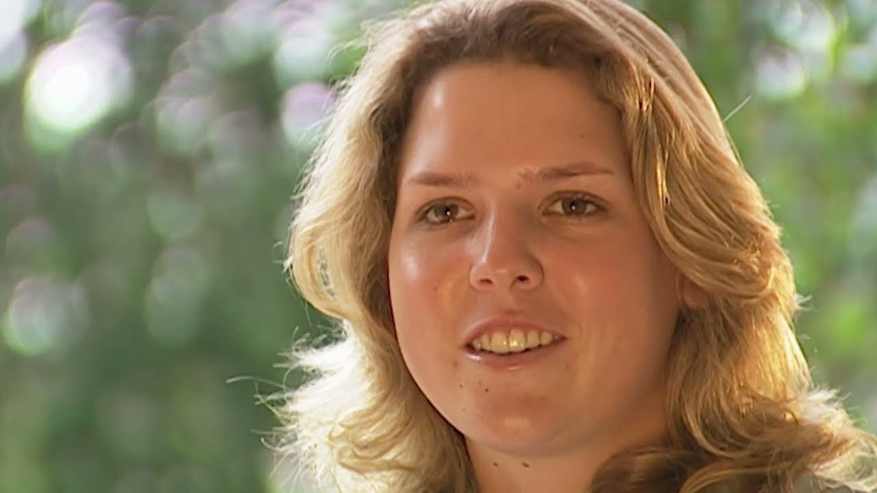Ashleigh Buhai | South African golfer aged 18 | Trans World Sport