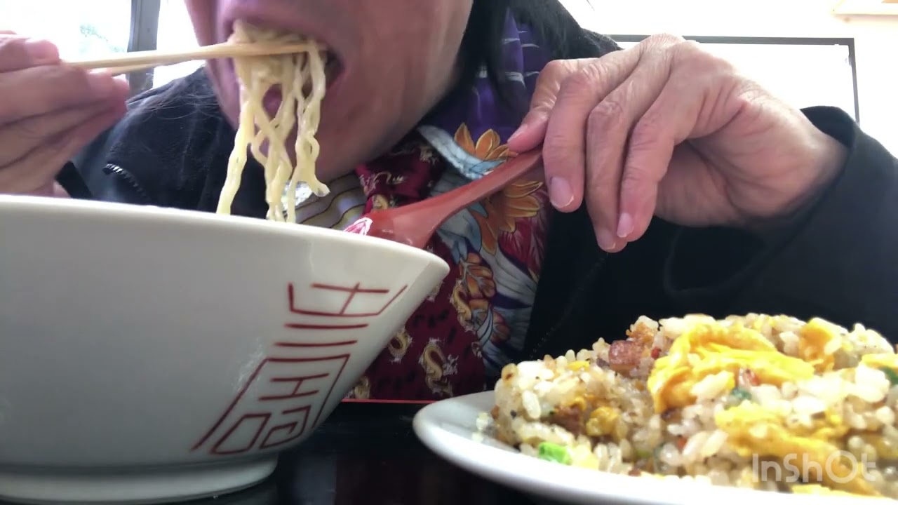 大村の町中華でラーメン「上海物語」