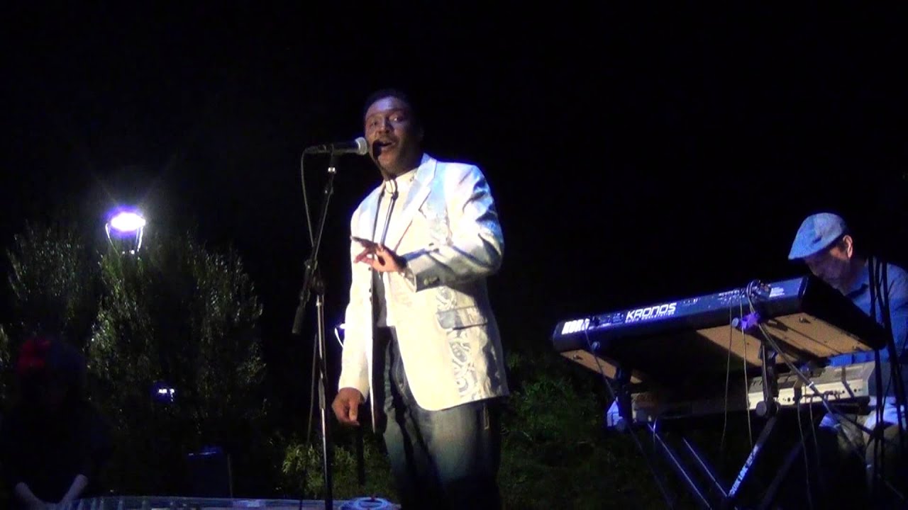 Hiroshima performs The Door Is Open live at Grooves on the Green