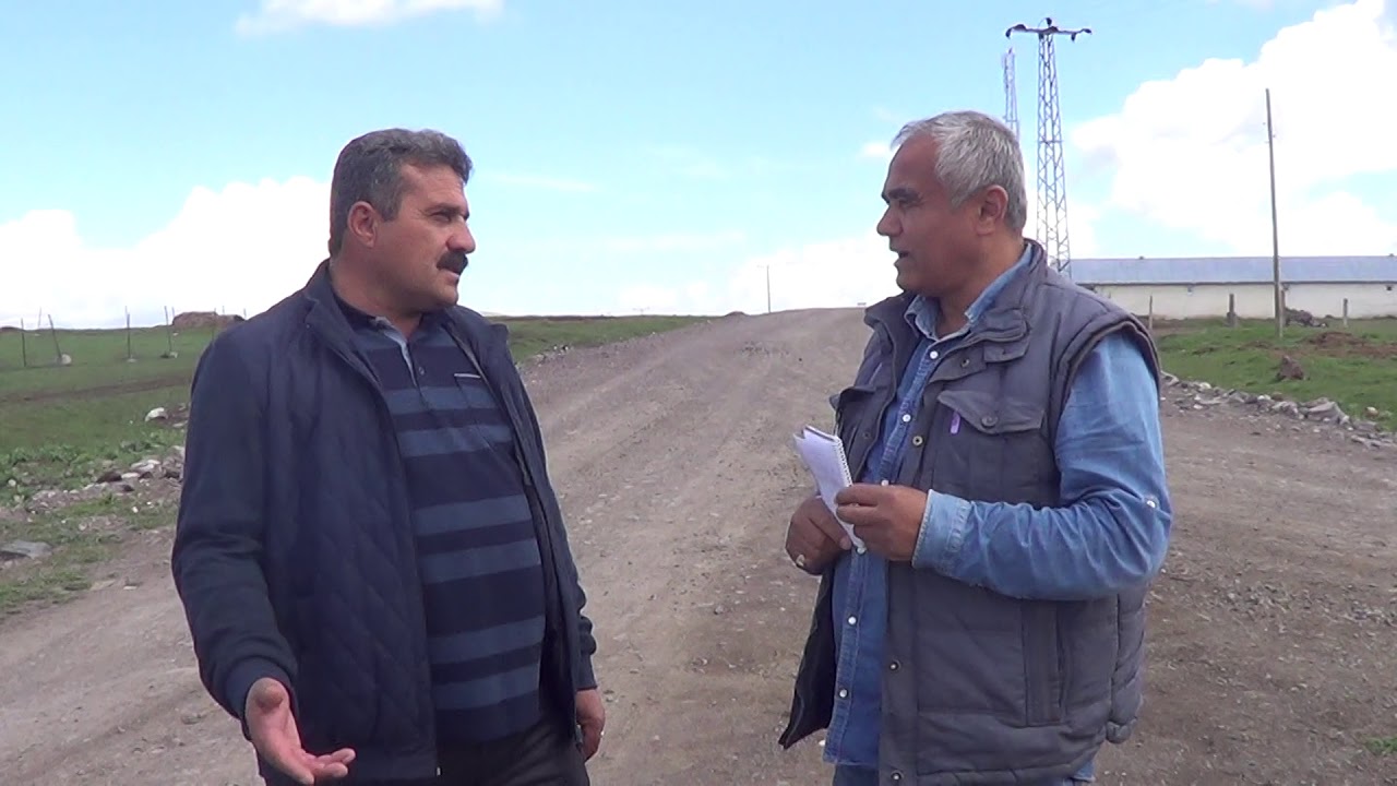 KARS MERKEZ HACI HALİL KÖYÜ MUHTARI HASAN KARSLI KÖY YOLUMUZ NEDEN ASFALTLANMIYOR