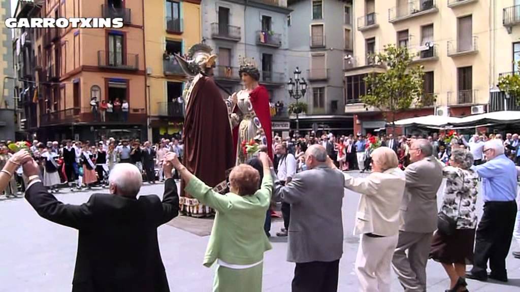 Olot Sardana de Corpus 2013 Adéu Vila d'Olot (Part Final)