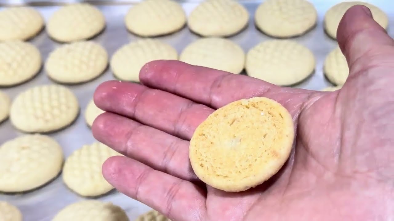 تجهيزات العيد كحك وبيتيفور ملكي وفاخر جدا علي ضمانتي✅👌🏻