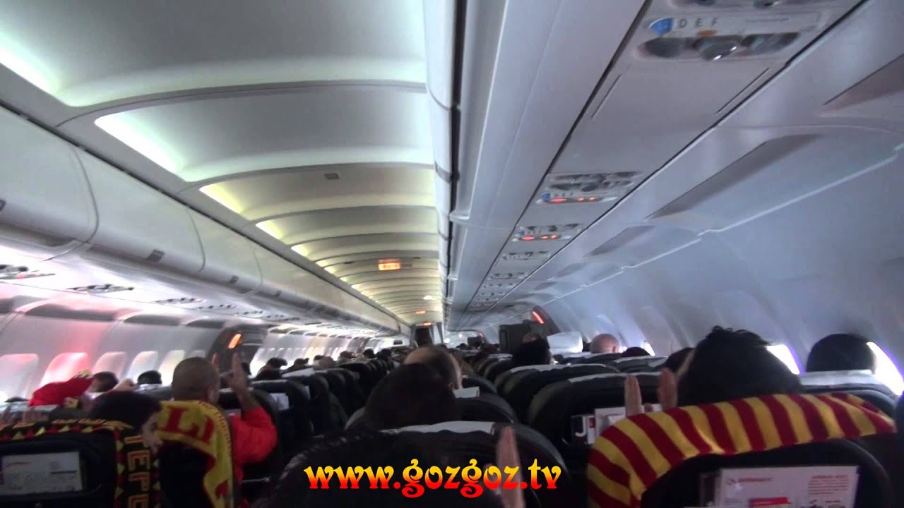 Göztepe Taraftarları & Hostes Burcu  l GözGöz Tv HD