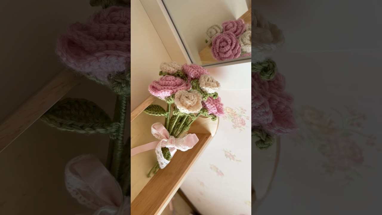 the perfect #diy #crochet rose bouquet for your bestie 🫶🏼 #giftideas #diycrafts