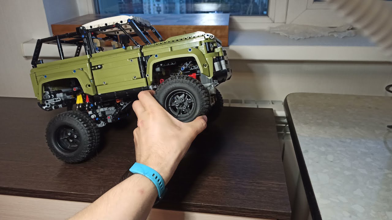 [MOC] LEGO Technic Defender + Buwizz 3.0 pro, suspension