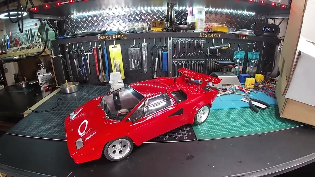Tamiya 1:10 масштаб lamborghini countach LP500S из коробки, часть 1