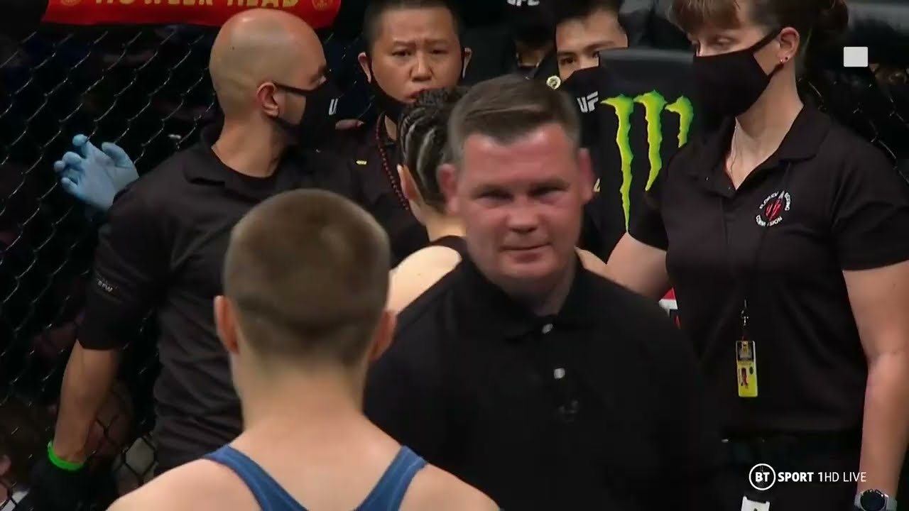 Rose Namajunas vs Weili Zhang Famous Head Kick Full Fight