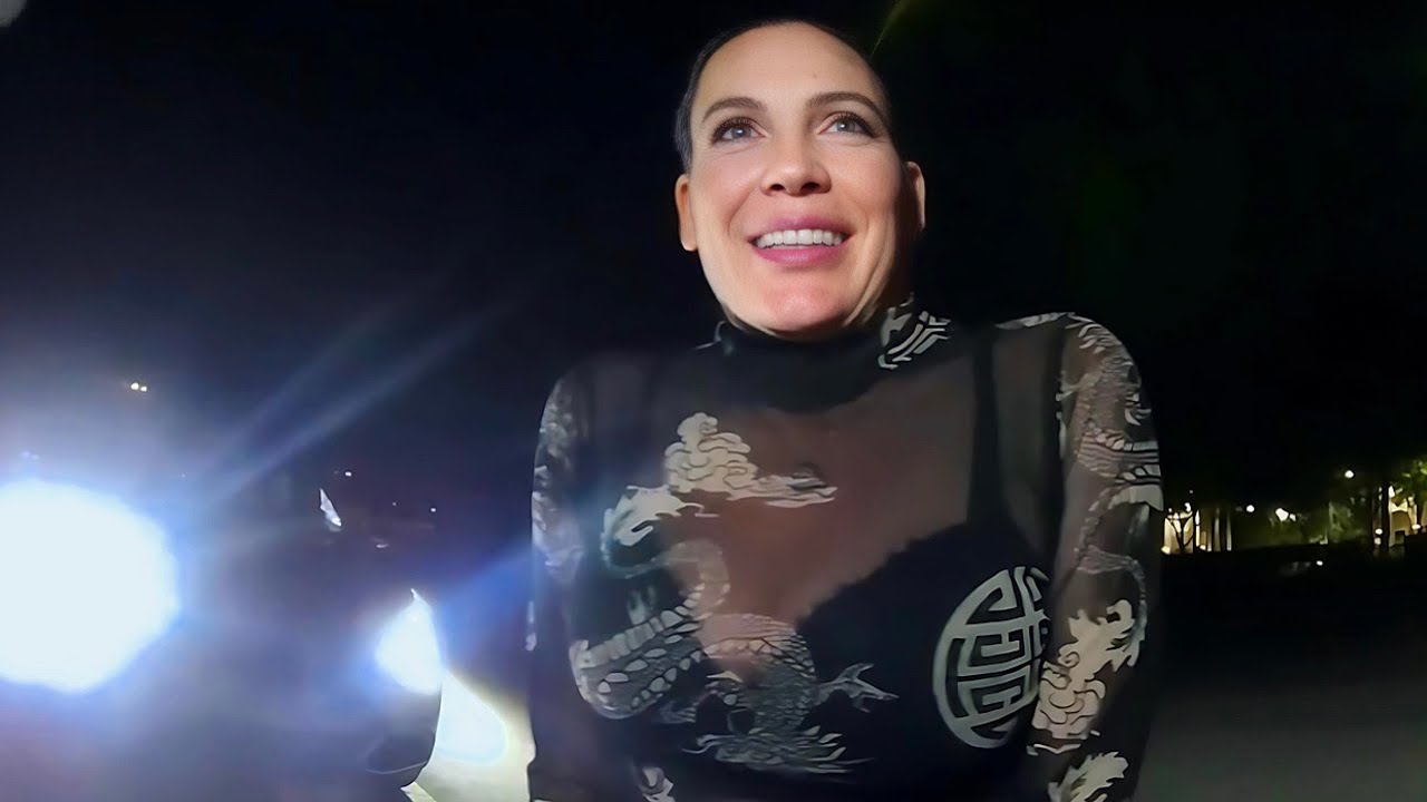 Entitled Racist Woman Turns from Angel to Devil in Seconds Faces No-Nonsense Cops
