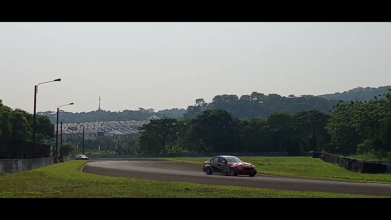 Bmw race car at etcc issom seri 2 2023