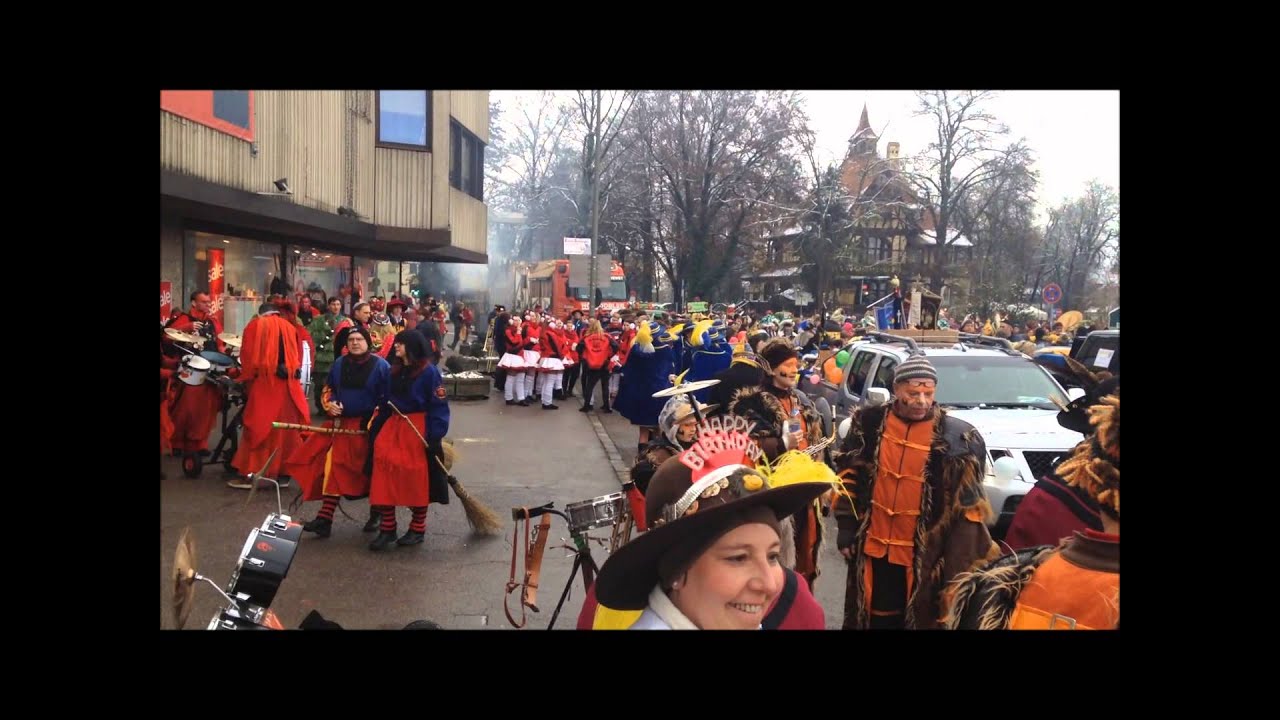 Narrenzunft Bärenfanger beim Umzug in Memmingen