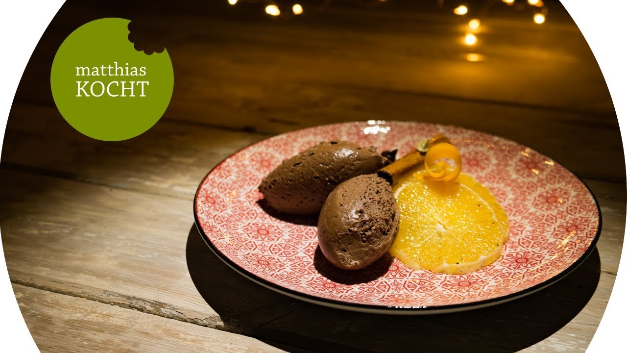 Lebkuchen Mousse mit Gewürz-Orangen