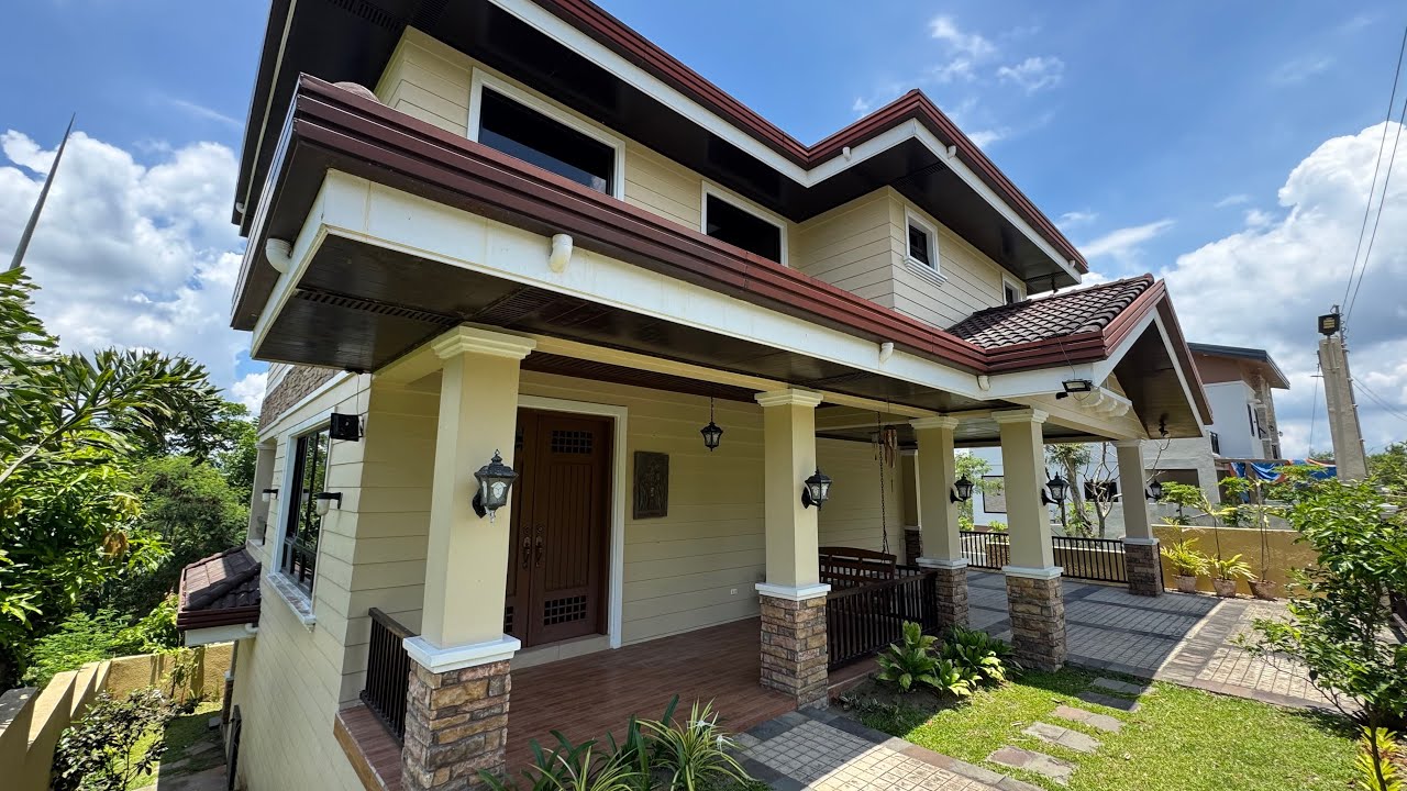 PERFECT OVERLOOKING HOUSE AND LOT IN TAGAYTAY | House Tour E12