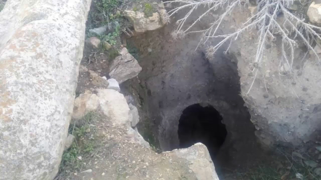 لواء المزار الشمالي بطبيعته الخلابة ومناطقه الأثرية .