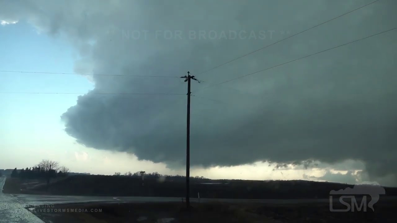 03-10-2021 Morristown, MN - Tornado Warned Storms and Semi Accident