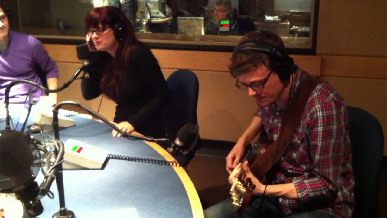 Meaghan Smith performs live: Homerun