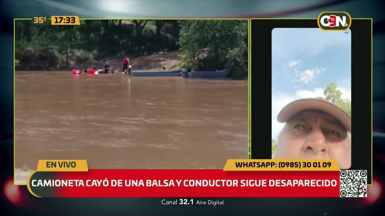Camioneta cae de una balsa
