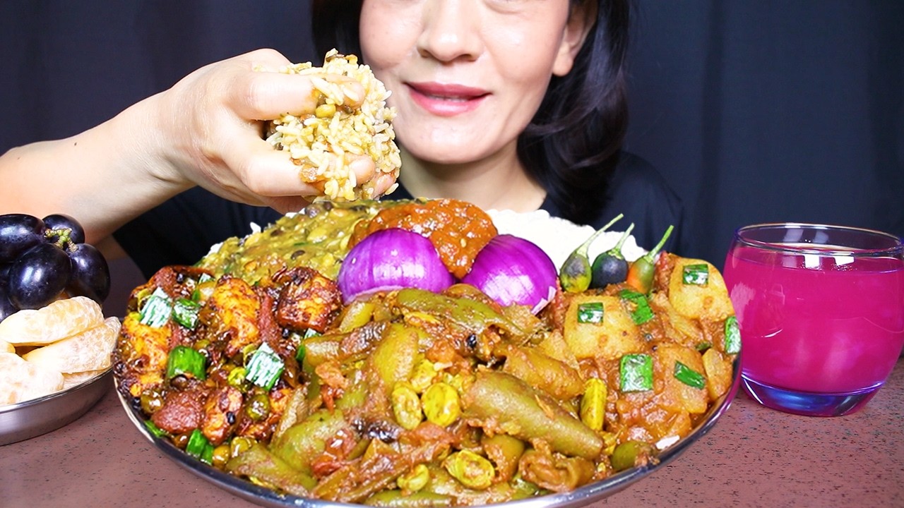Eating Matar Paneer Masala, Green Beans Masala, Radish Curry and Rice #ASMR/EATING SHOW  MUKBANG