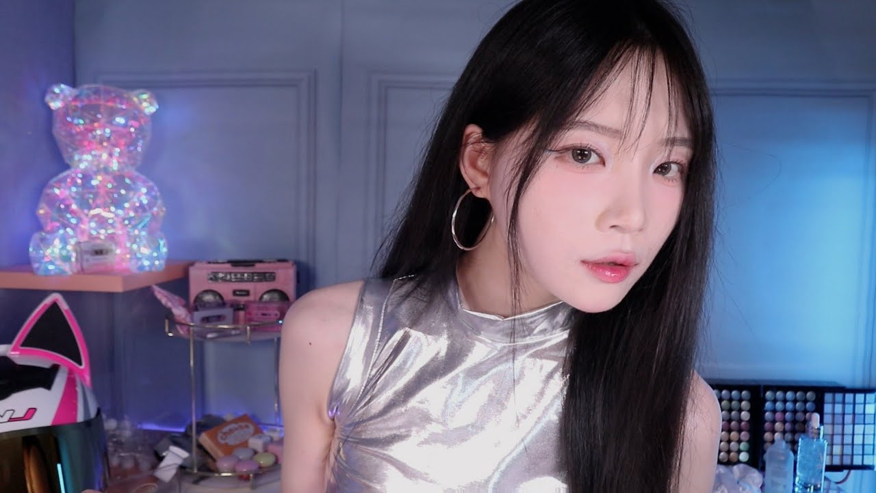 ASMR (No talking) Киберпанк-макияж, сделанный ртом (звук рта, Innerdible)