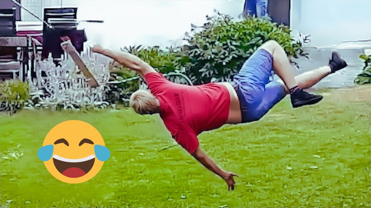 The Funniest Fails on the Internet This Week | Impossible try not to laugh