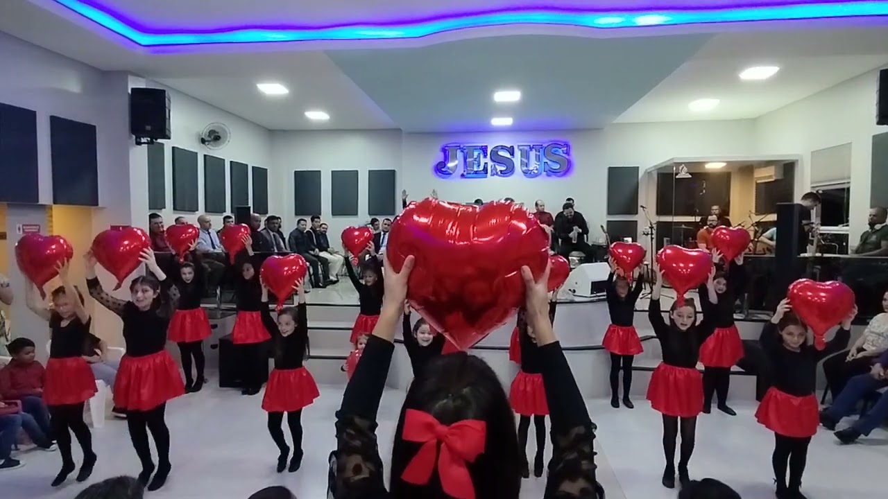 Apresentação de dia das mães.  Coração de mãe - Aline Barros