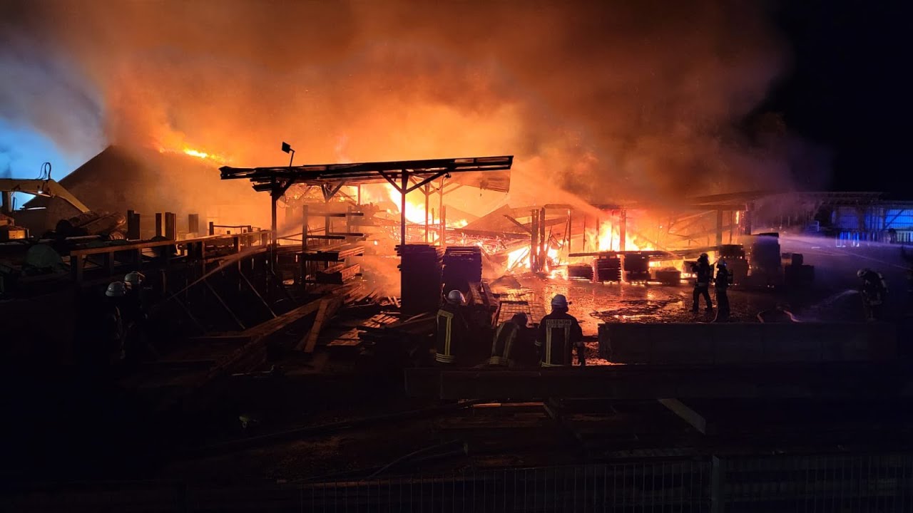 Rennerod: Sägewerk im Industriegebiet brannte 08.11.2022