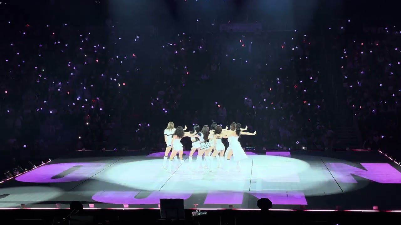 Twice- Strategy (Live in Seattle 1.13.26) [4K]