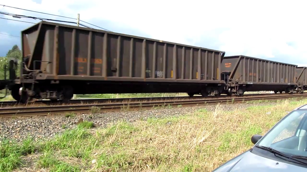 CP Sulpher Train @ Hatzic BC 09/08/10 CP AC4400CW 9654 Leading