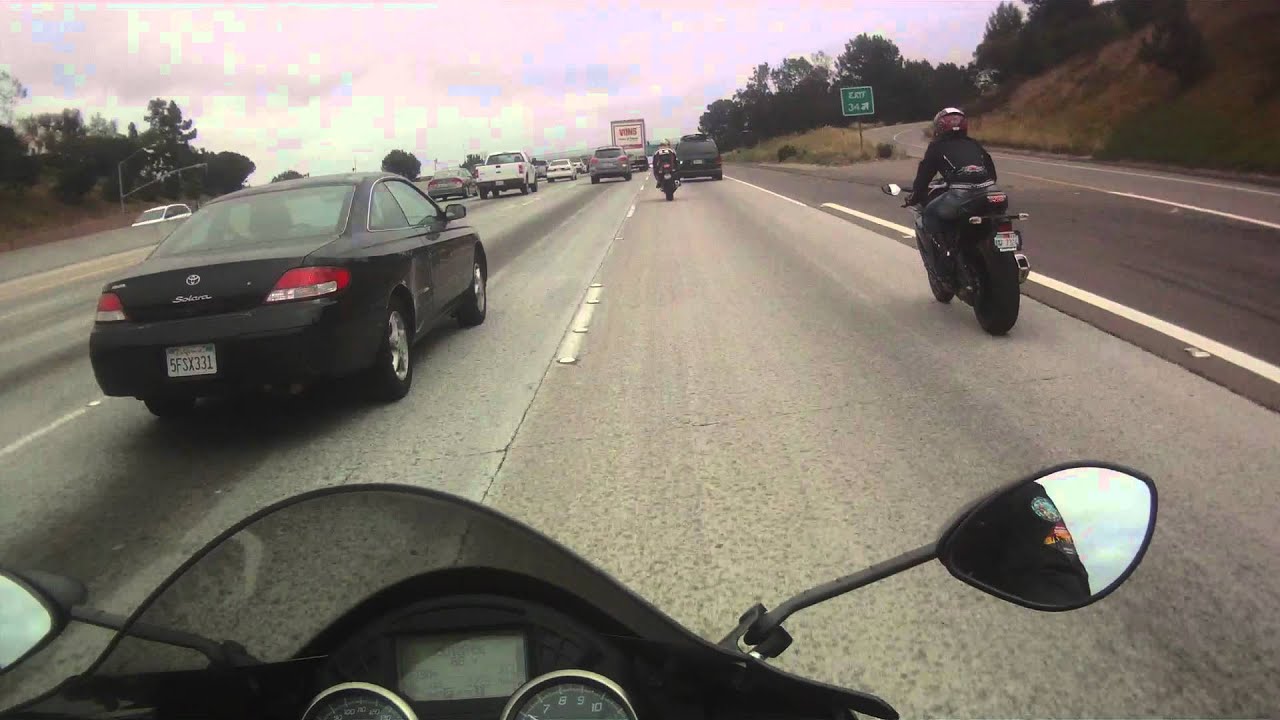 2012 KAWASAKI ZX10R VS KAWASAKI ZX14R RACE FREEWAY H2R