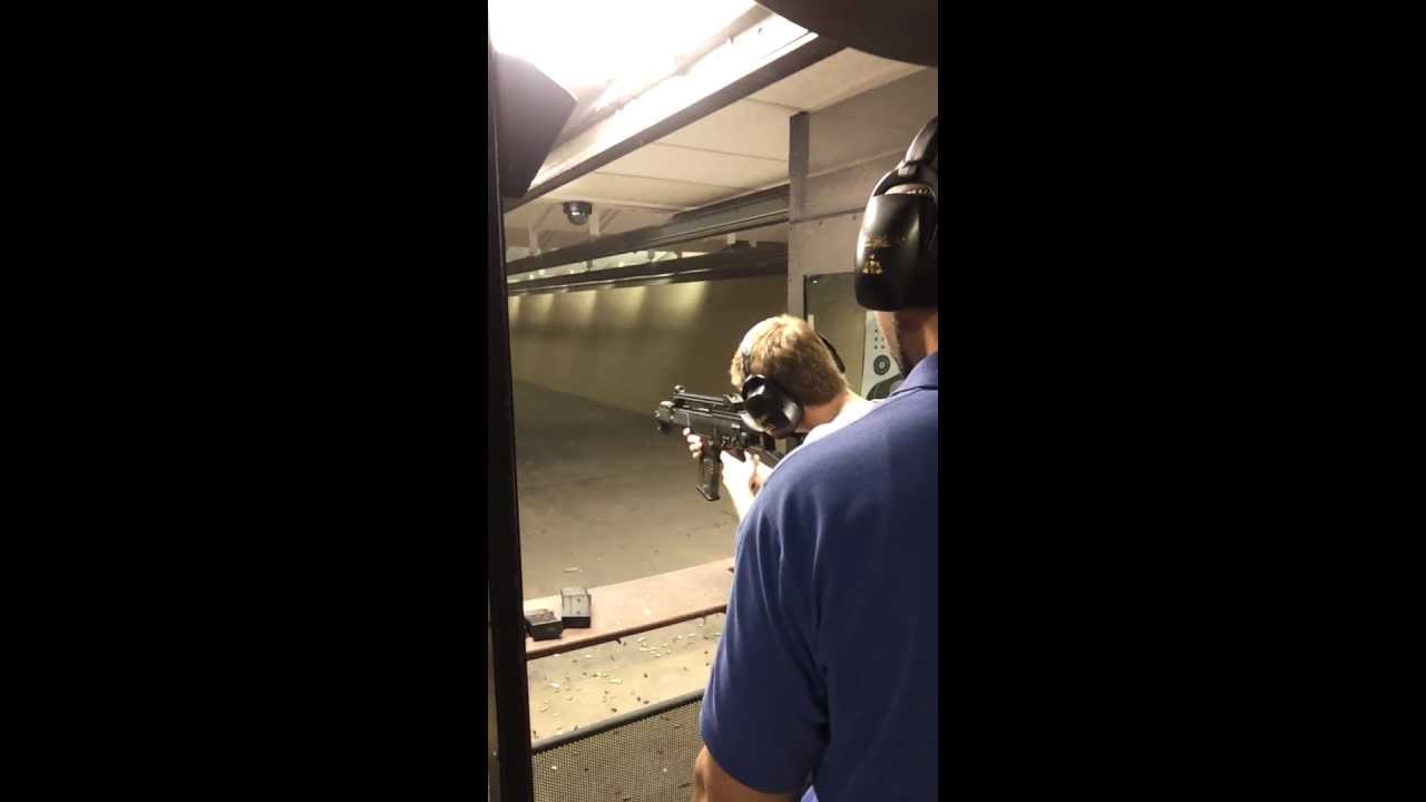 Chris Dourov FN SCAR full auto machine gun
