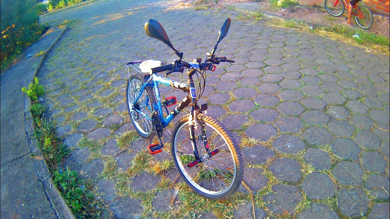 INDO NA RUA D&Oacute; POSTO DE GASOLINA