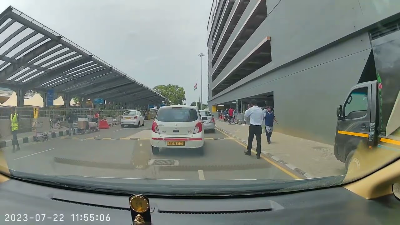 Chennai Airport AeroHub Parking