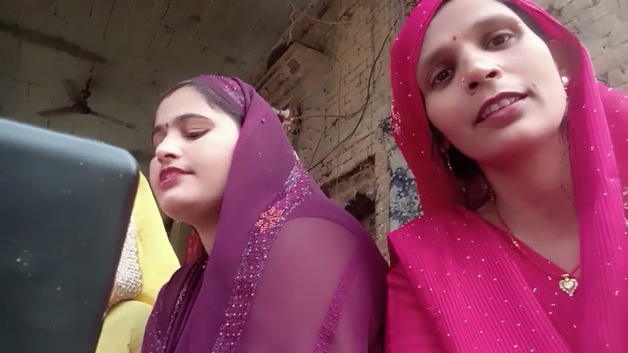 सीनू चौबे वंदना भाभी हम दोनों लोग गारी गीत मंडप