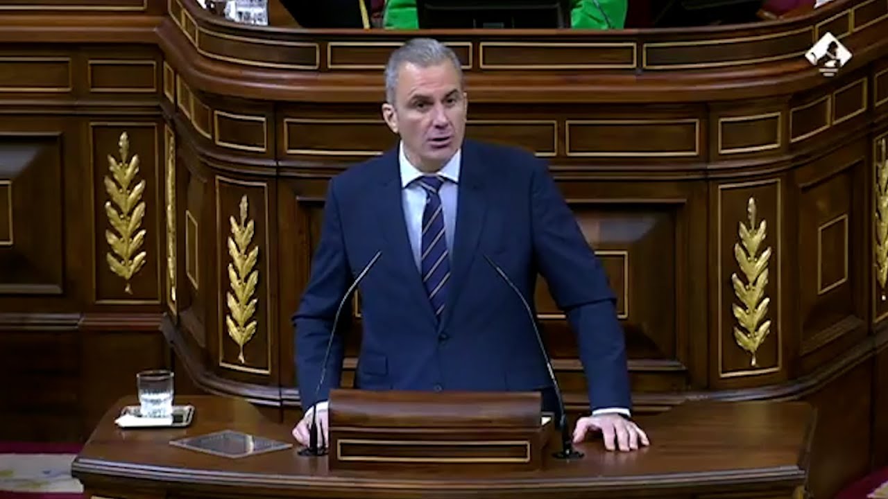 Rifirrafe en el Congreso entre Ortega Smith y Enrique Santiago: 