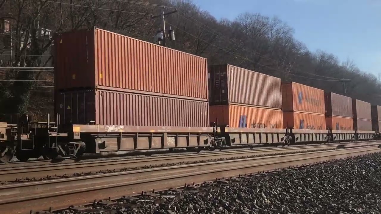 NS 269 in Haysville PA with NYC 1066 leading