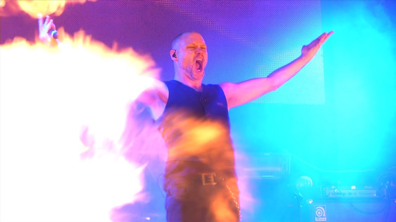 ANDROMEDA [LIVE in Vietnam] - Periscope