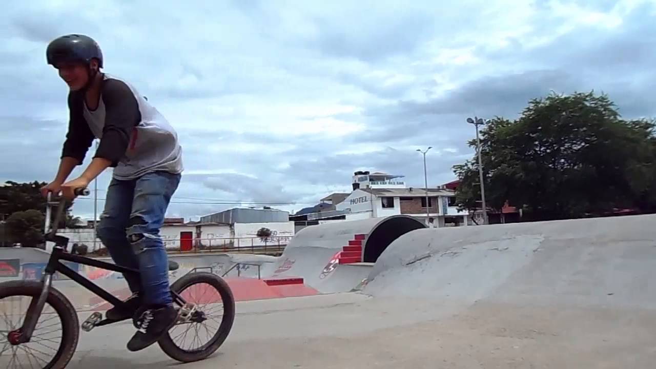 Jonathan Rodriguez y Paska en yopal bmx
