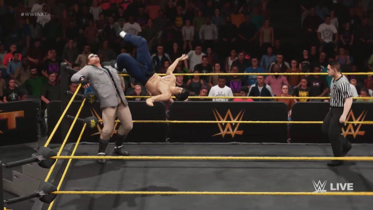 WWE 2k19 Bruce Lee vs. Arnold Schwarzenegger
