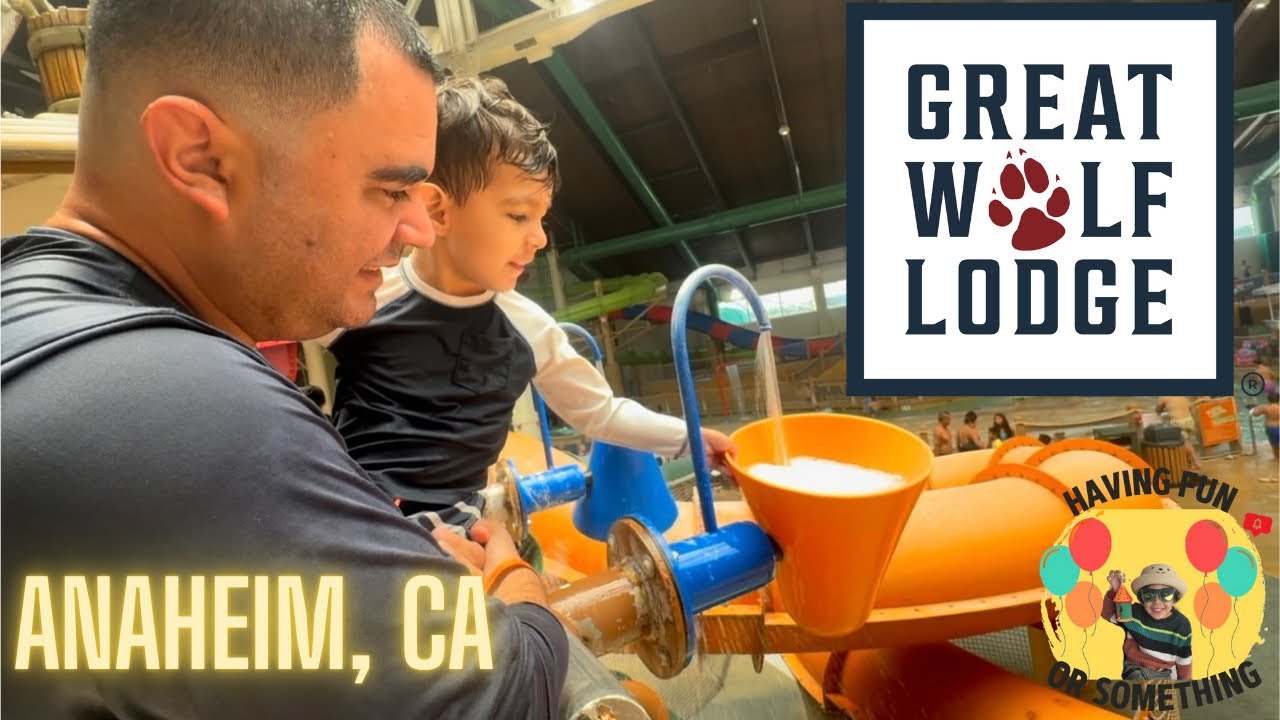 Great Wolf Lodge Vlog! Anaheim Water Park + Halloween Flashback 🎃