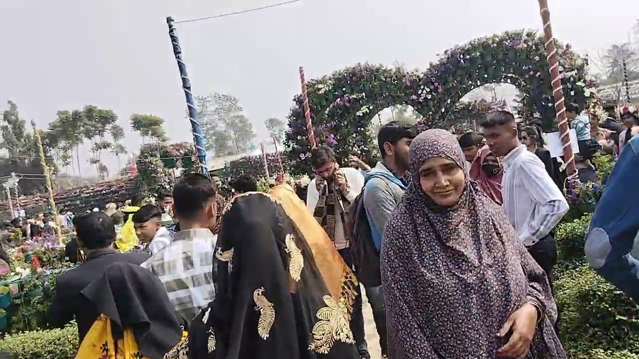 যশোরে গদখালীর ভাইরাল পার্ক। 