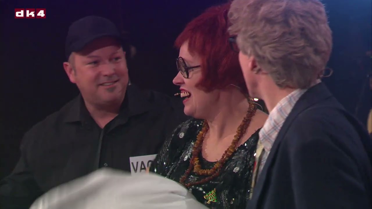 dk4 ønsker Go Jul med Servants og Santa Klaus SHOW 1:4   Birgit & Helge