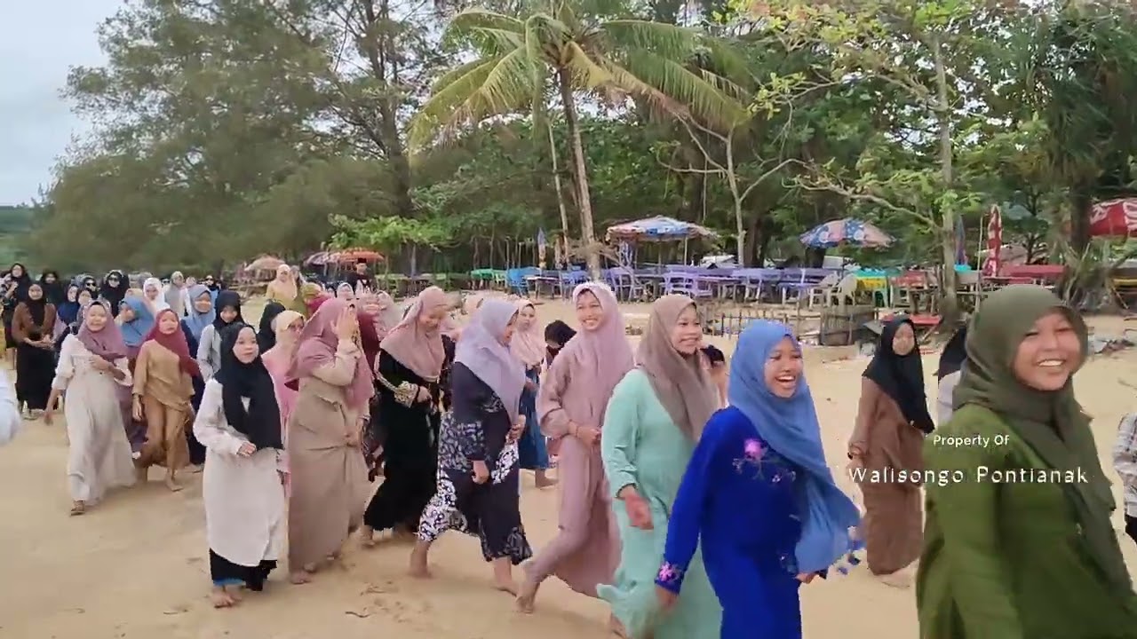 Rihlah ( Liburan ) Santriwati Pondok Pesantren Walisongo Pontianak