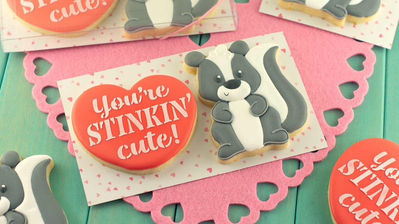 How to Decorate a Valentine Skunk Goose Cookie Set with Royal Icing (Using Cookie Stencils)