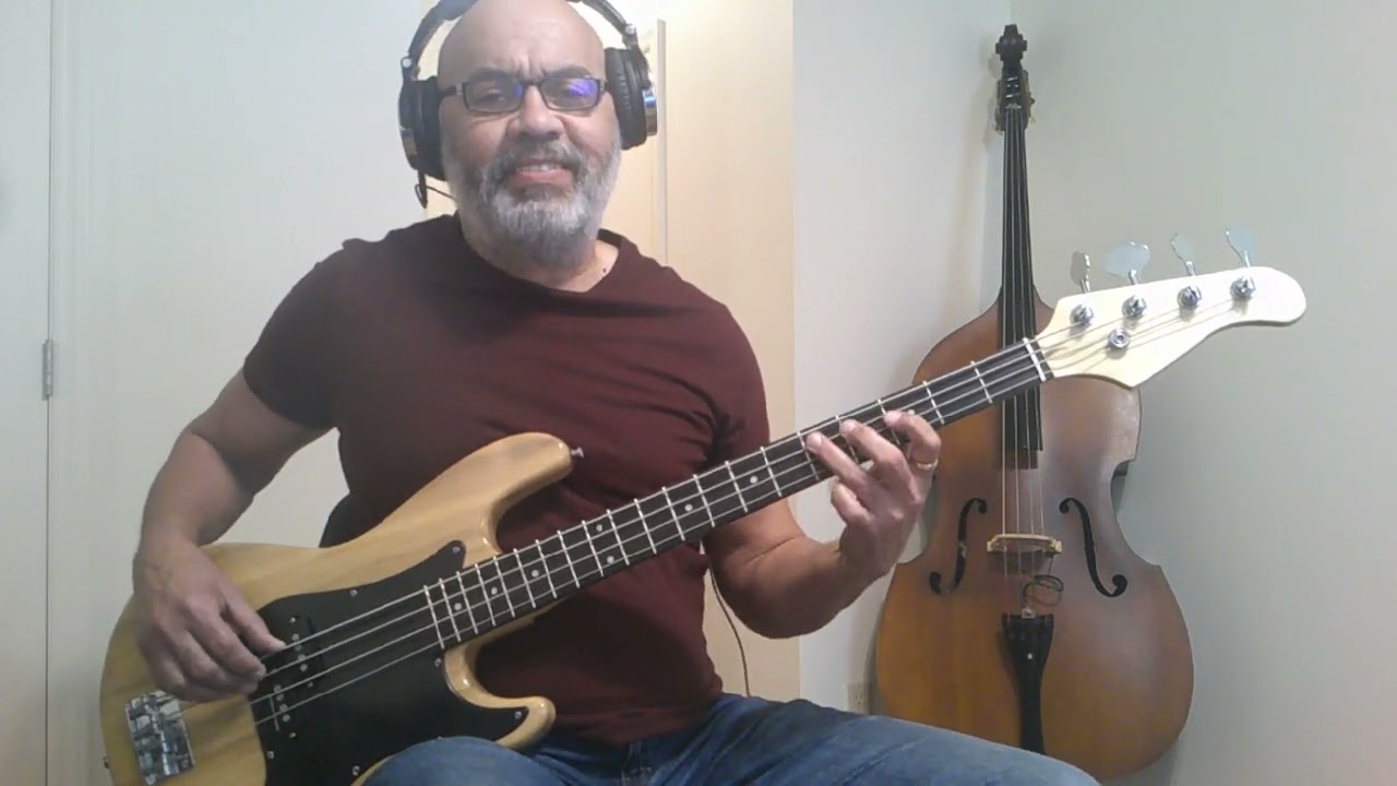 La espinita Bobby Valentín electric bass cover