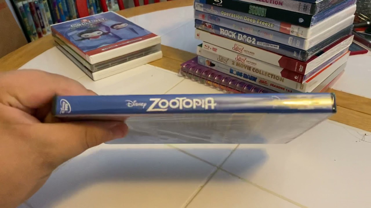 Распаковка DVD «Зверополис»