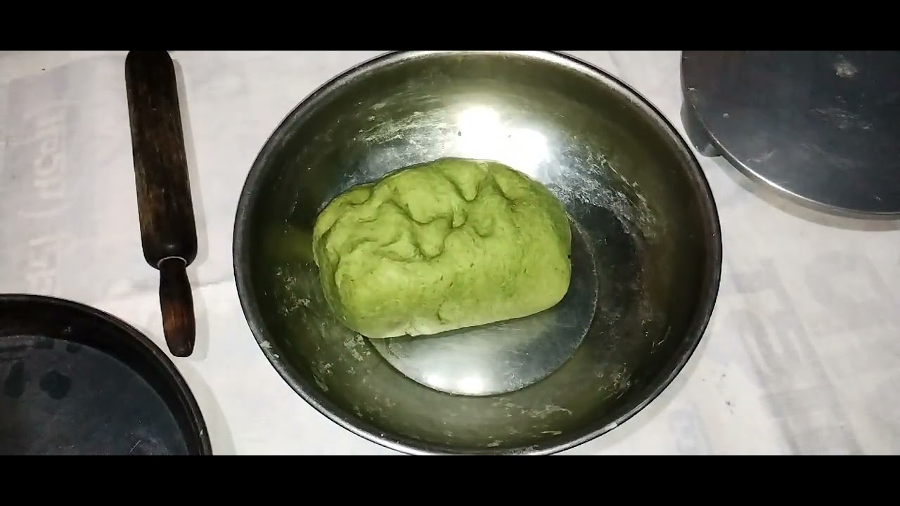 Vitamin se bharpur palak Puri recipe😋 @easycooking45 